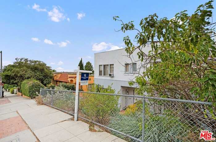 photo 2: 827 Lucile Avenue, Los Angeles CA 90026