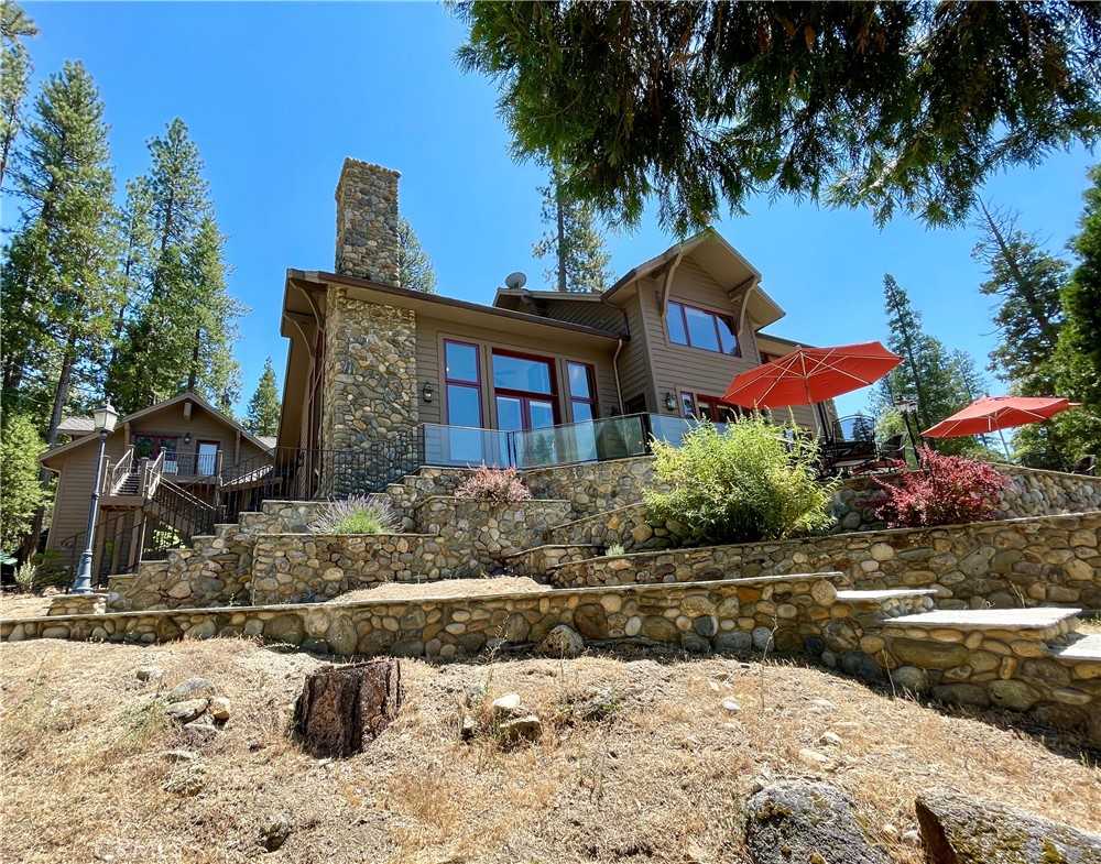 photo 2: 7899 Forest Drive, Yosemite CA 95389