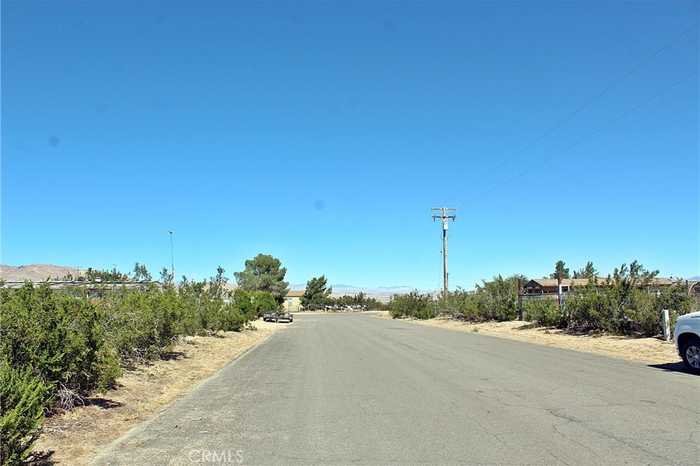 photo 10: Olanche Street, Mojave CA 93501