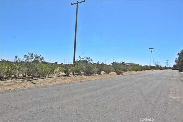 photo 2: Olanche Street, Mojave CA 93501