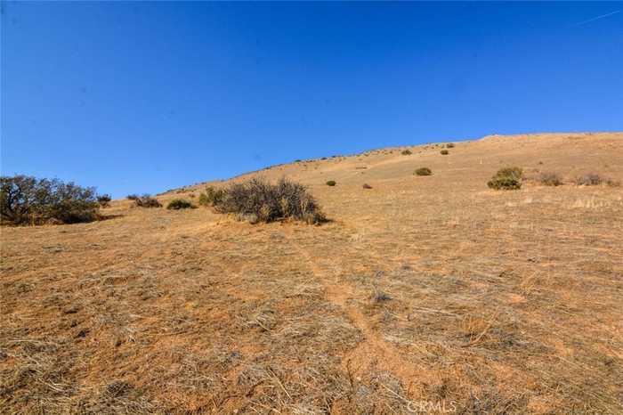 photo 10: 720 Berncastle Road, Acton CA 93510