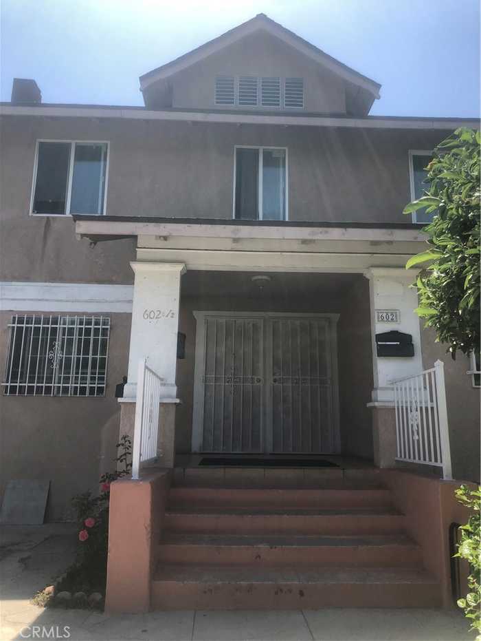 photo 2: 602 W 40th Place Unit 3, Los Angeles CA 90037