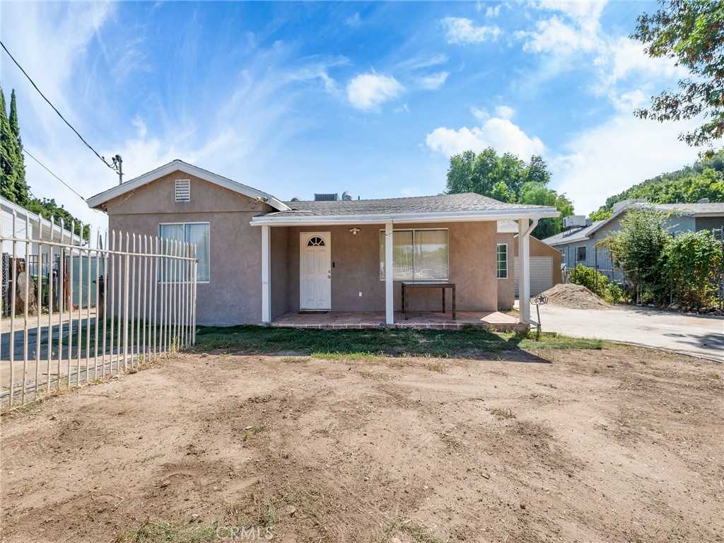 photo 2: 7924 Tampa Avenue, Reseda CA 91335