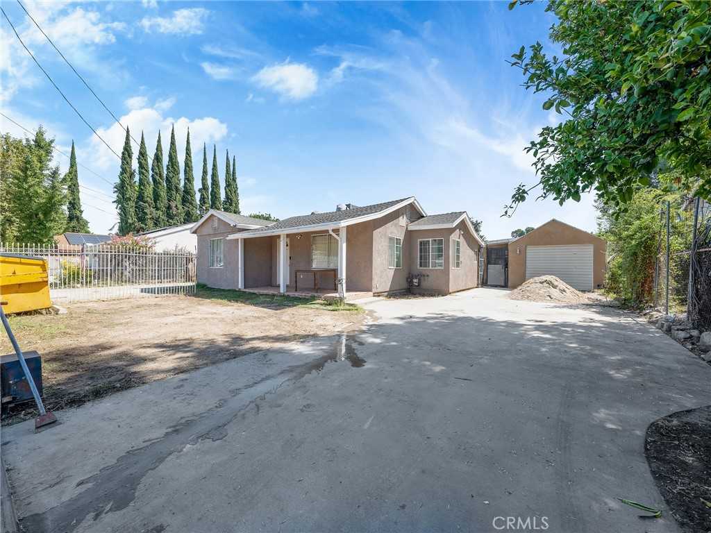 photo 3: 7924 Tampa Avenue, Reseda CA 91335