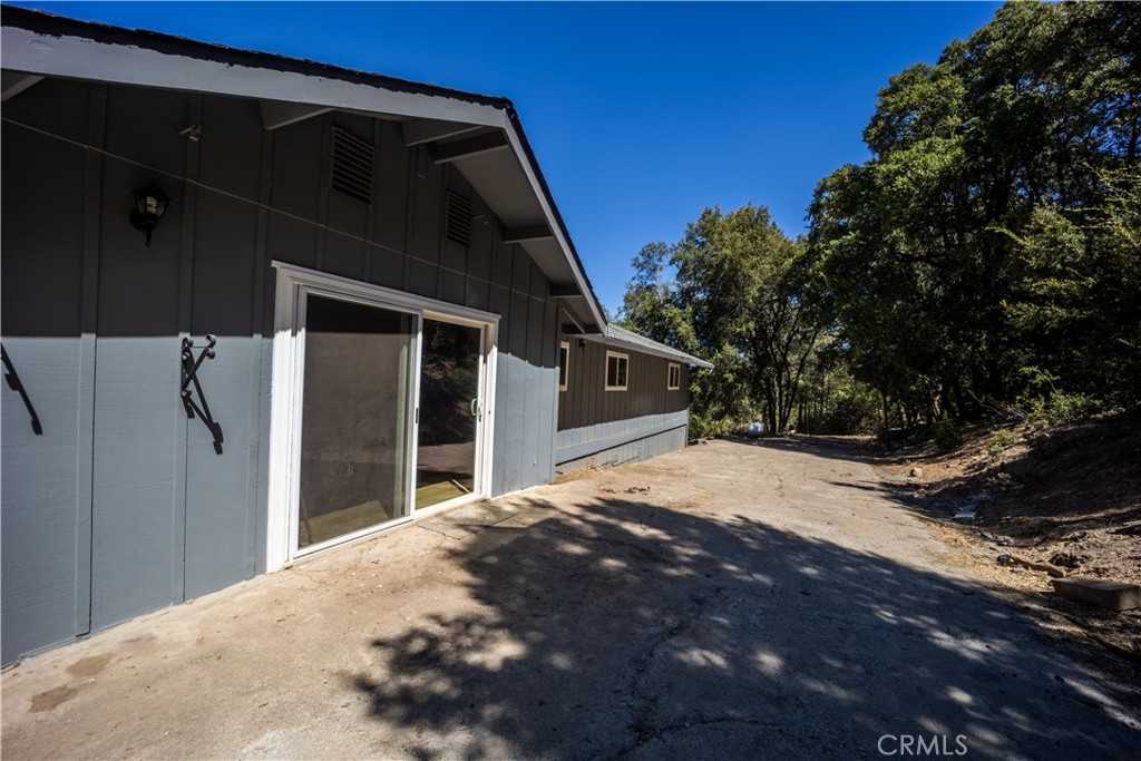 photo 2: 9145 Mombacho Road, Kelseyville CA 95451