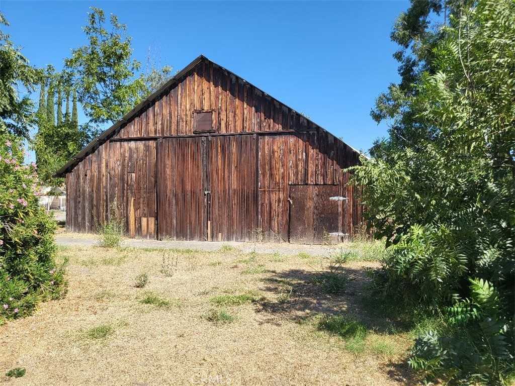 photo 3: 6060 AMADOR, Corning CA 96021