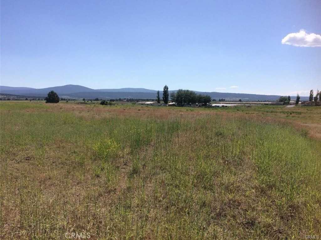 photo 1: LOT 64 BLOCK 15, Alturas CA 96101