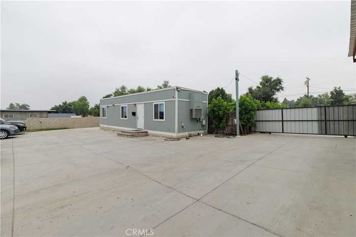 photo 2: 3604 Campbell Street, Jurupa Valley CA 92509