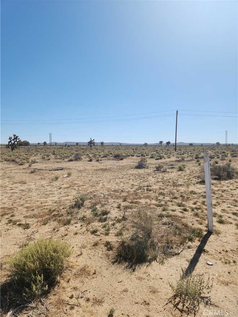 photo 1: 5155 HWY 58, Boron CA 93516