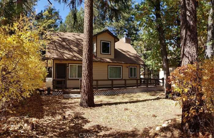 photo 1: 322 Leonard Lane, Sugarloaf CA 92386