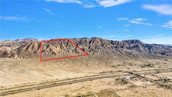 photo 2: 5381111 20000 Mule Canyon Road, Yermo CA 92398