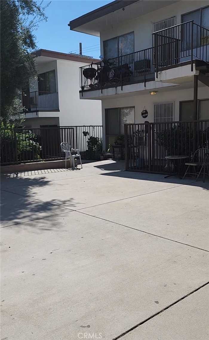 photo 1: 13050 Dronfield Avenue Unit 9, Sylmar CA 91342