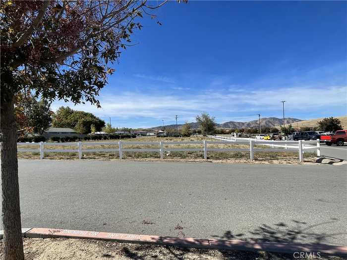 photo 1: 408 N Mill Street, Tehachapi CA 93561