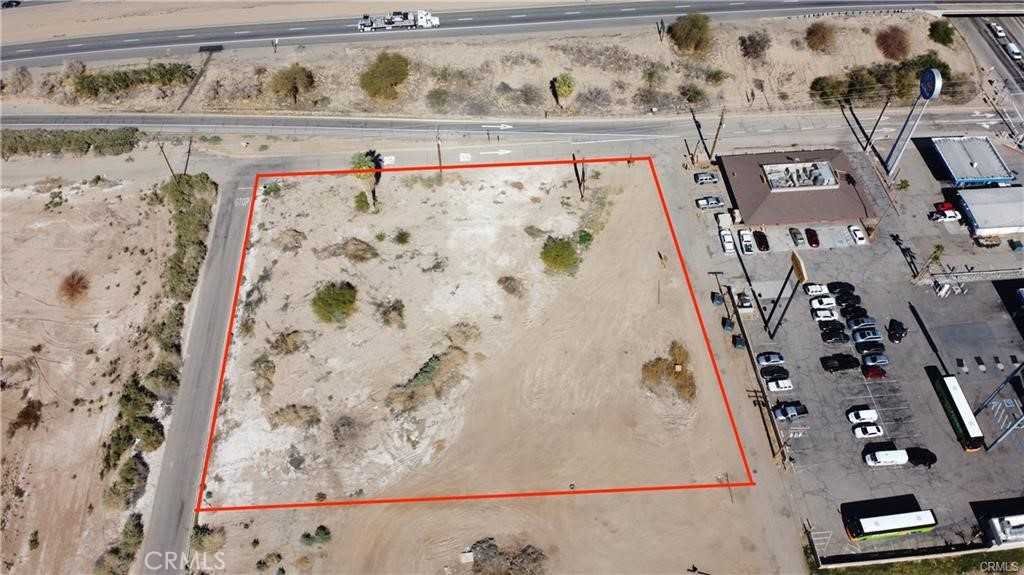 photo 3: 900 W Donlon Street, Blythe CA 92225