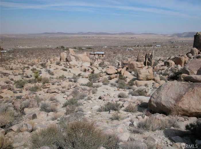 photo 1: 9 Stoney Crest Road, Joshua Tree CA 92252