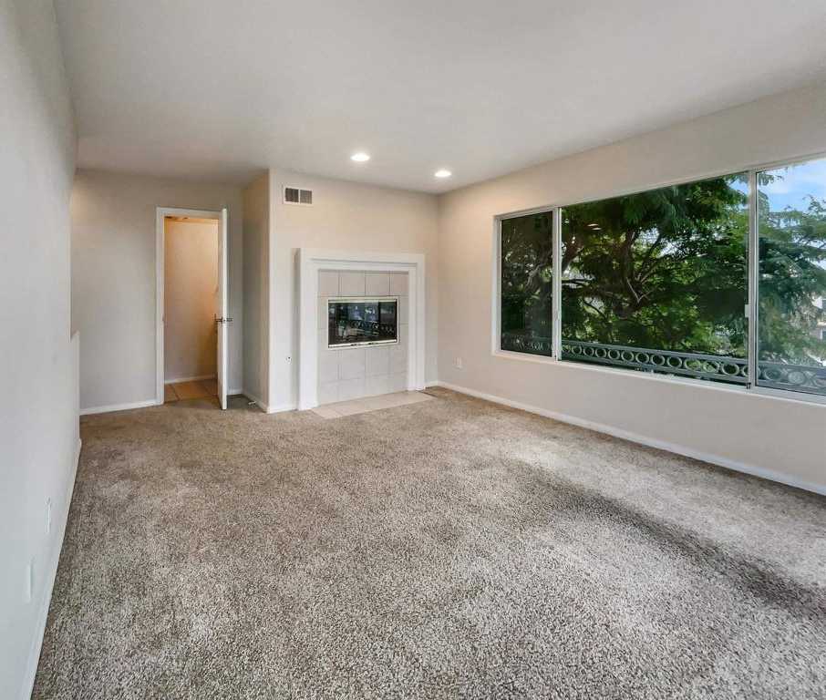 photo 3: 1258 Grand Ave, San Diego CA 92109