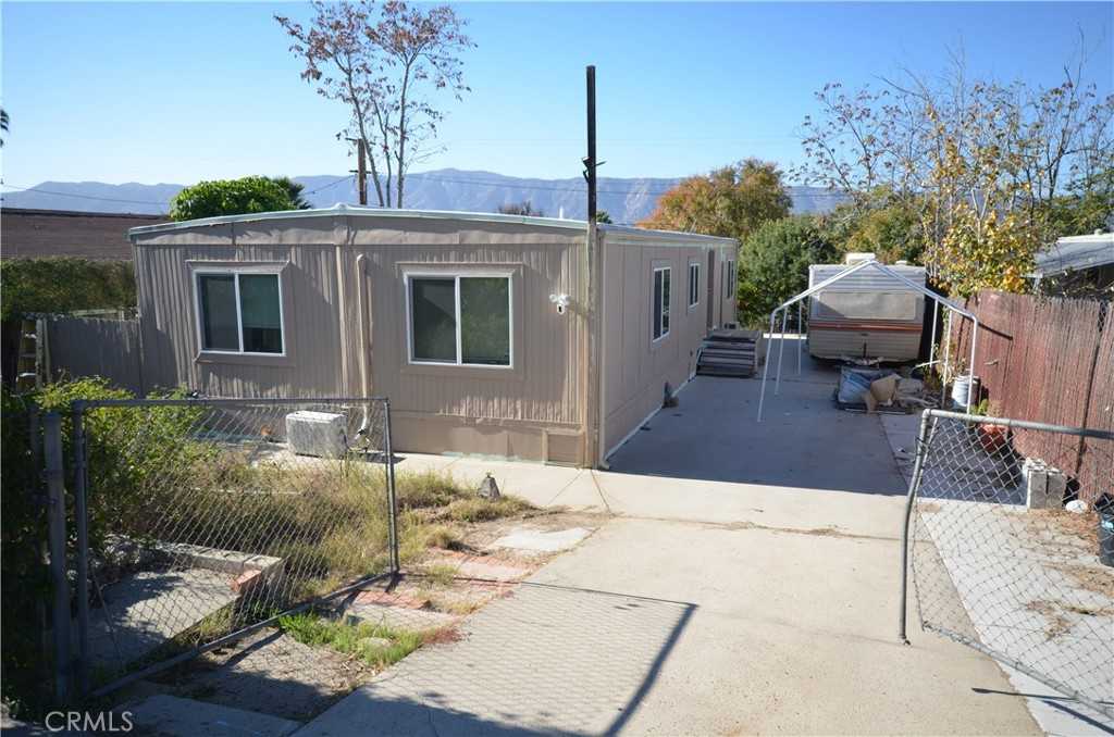 photo 1: 32565 Wildomar Road, Lake Elsinore CA 92530