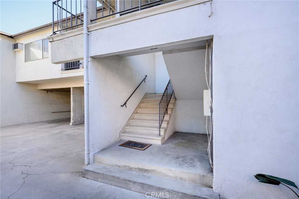 photo 3: 4123 Edenhurst Avenue Unit 1, Los Angeles CA 90039