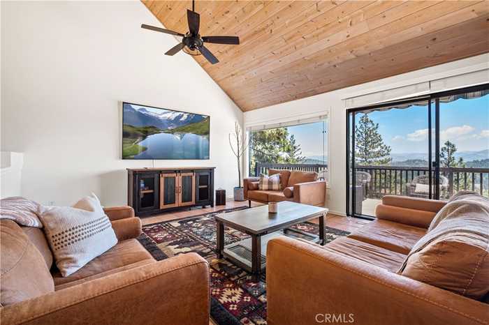 photo 1: 26150 Walnut Hills Drive, Lake Arrowhead CA 92352