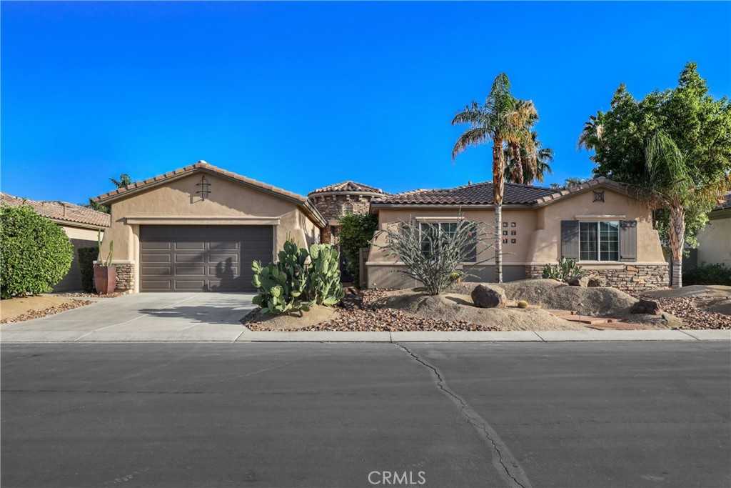 photo 2: 69885 Matisse Road, Cathedral City CA 92234