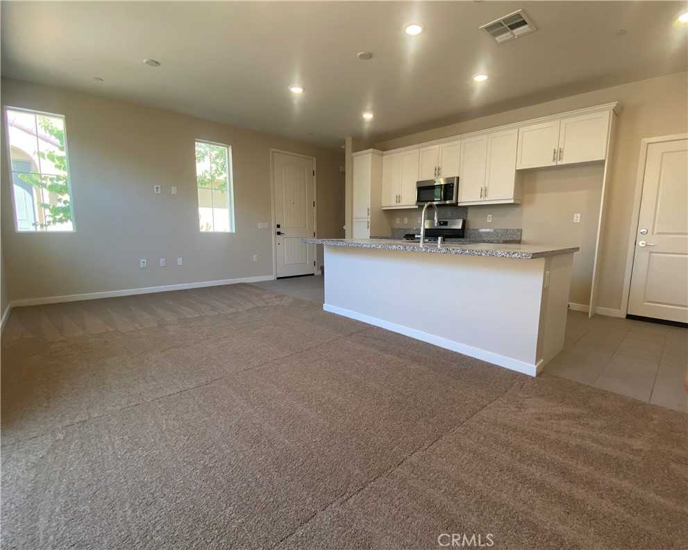 photo 3: 27363 Bella Lane, Murrieta CA 92562