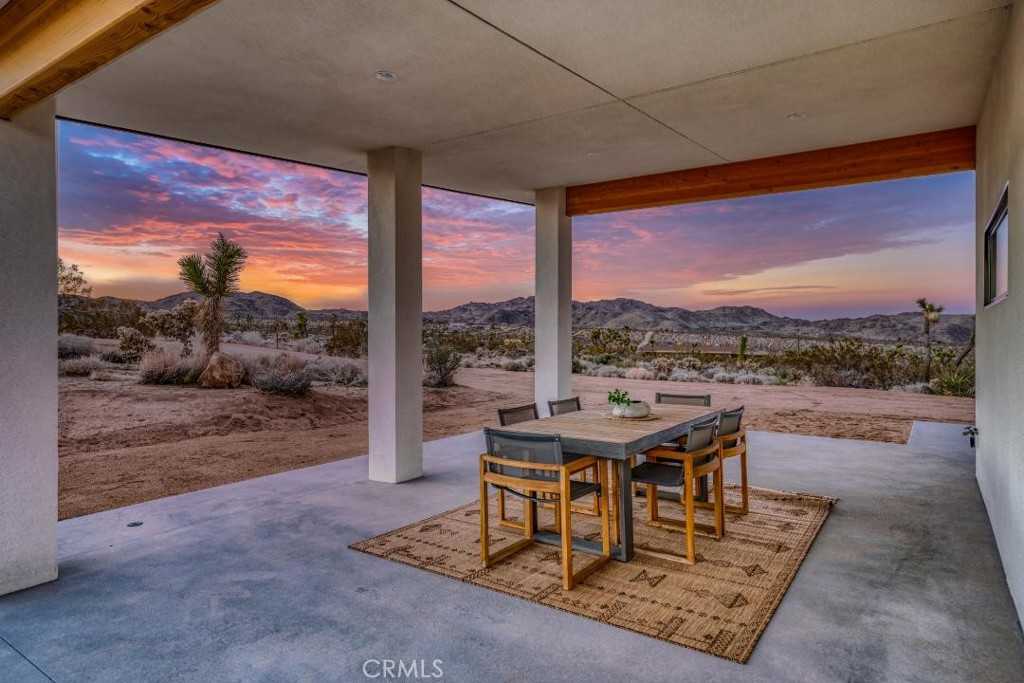 photo 3: 6689 Saddleback Road, Joshua Tree CA 92252