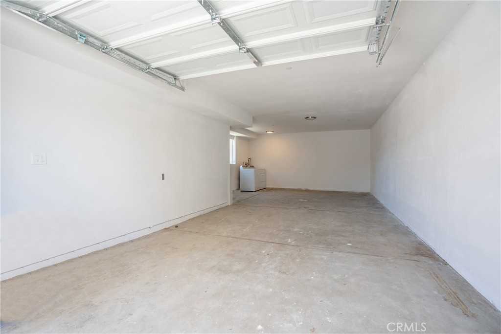 photo 3: 2125 West Boulevard, Los Angeles CA 90016