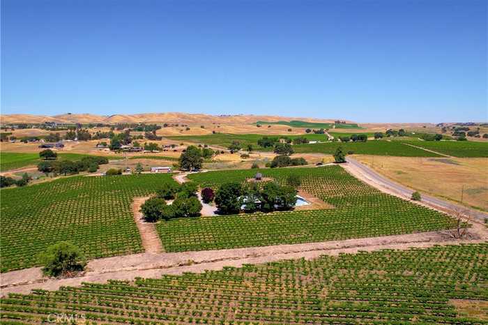 photo 2: 4540 E Highway 41, Paso Robles CA 93446