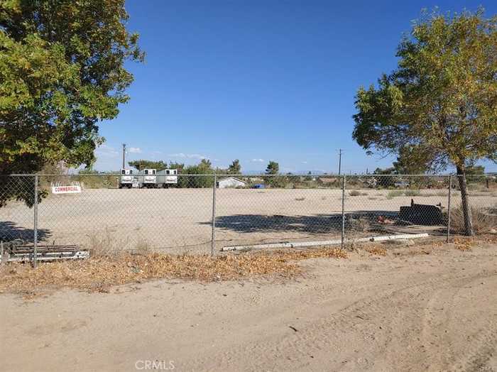 photo 1: 4175 Warbler Road, Phelan CA 92371