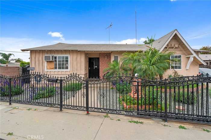 photo 2: 4638 E 53rd Street, Maywood CA 90270