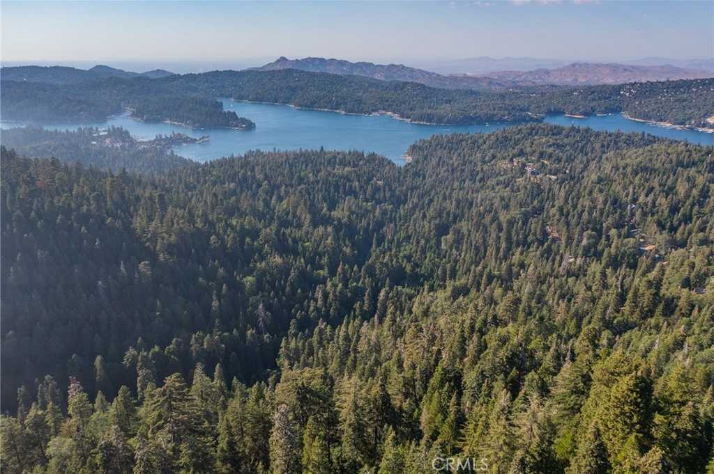 photo 3: 716 Blue Ridge Drive, Lake Arrowhead CA 92385