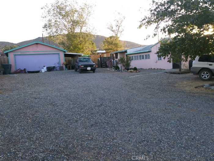 photo 6: 511 Piute Avenue, Johannesburg CA 93528