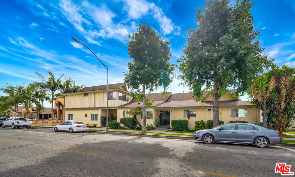 photo 1: 2966 Clarendon Avenue, Huntington Park CA 90255