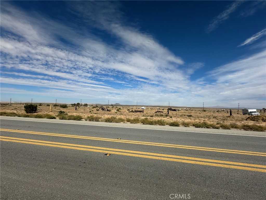 photo 1: 2975 Salton Road, Boron CA 93516