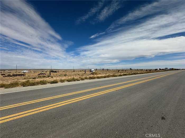 photo 2: 2975 Salton Road, Boron CA 93516