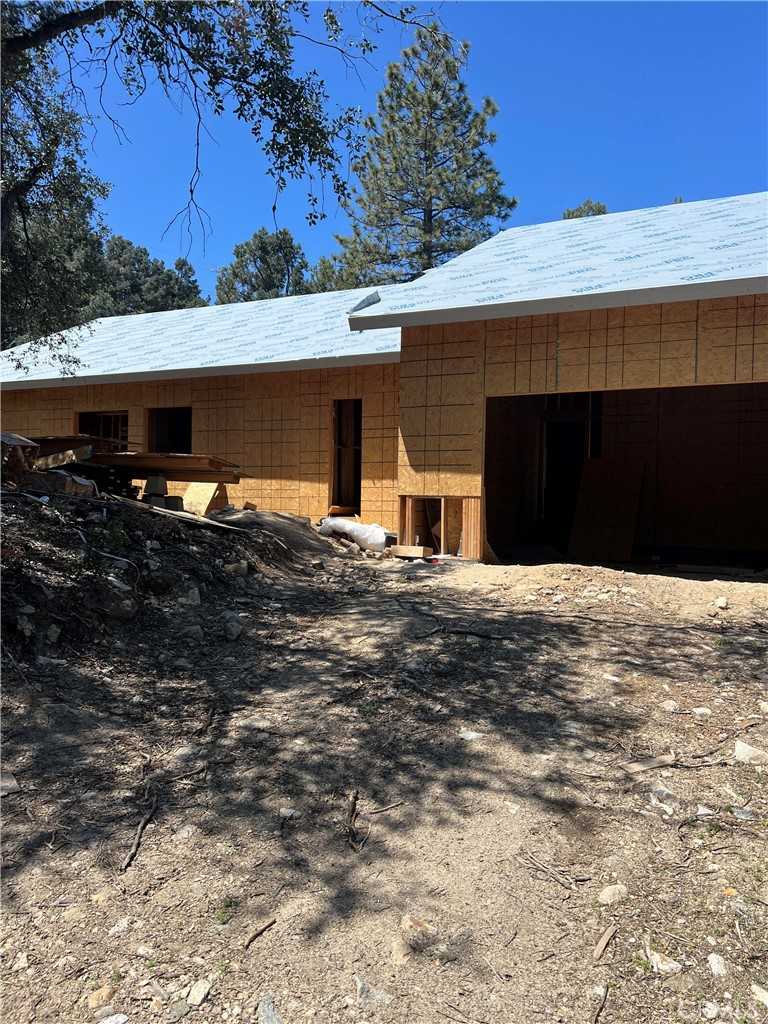 photo 1: 15808 Zurich Way, Pine Mountain Club CA 93222