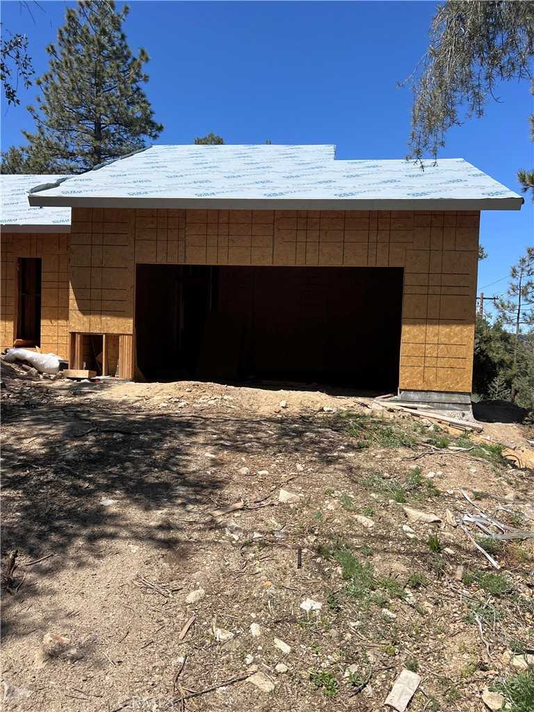 photo 2: 15808 Zurich Way, Pine Mountain Club CA 93222