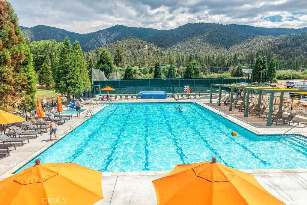 photo 3: 15808 Zurich Way, Pine Mountain Club CA 93222