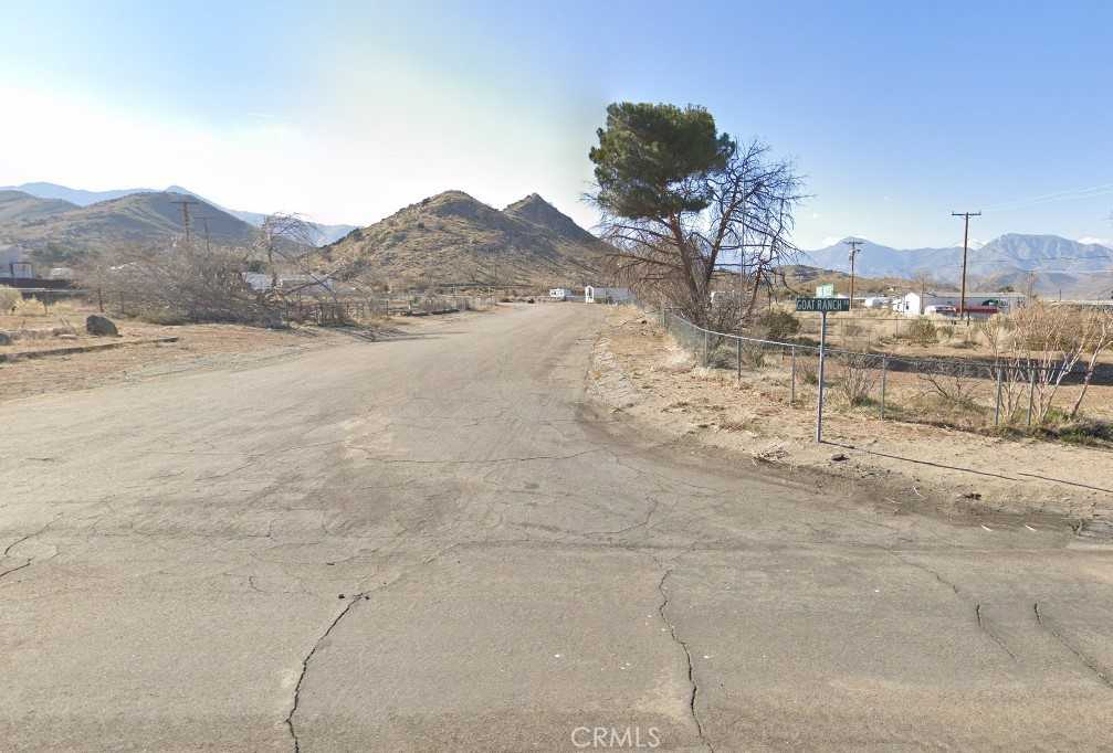 photo 2: 8500 Paintbrush Ct, Lake Isabella CA 93240