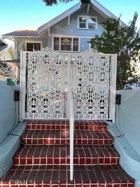 photo 2: 2914 Kenwood Avenue, Los Angeles CA 90007