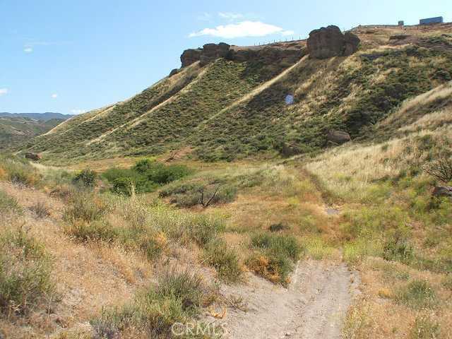 photo 3: 8 Tick Canyon Road, Agua Dulce CA 91350