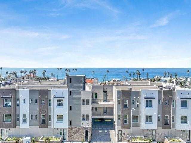 photo 1: 1105 S Cleveland St Unit 101, Oceanside CA 92054