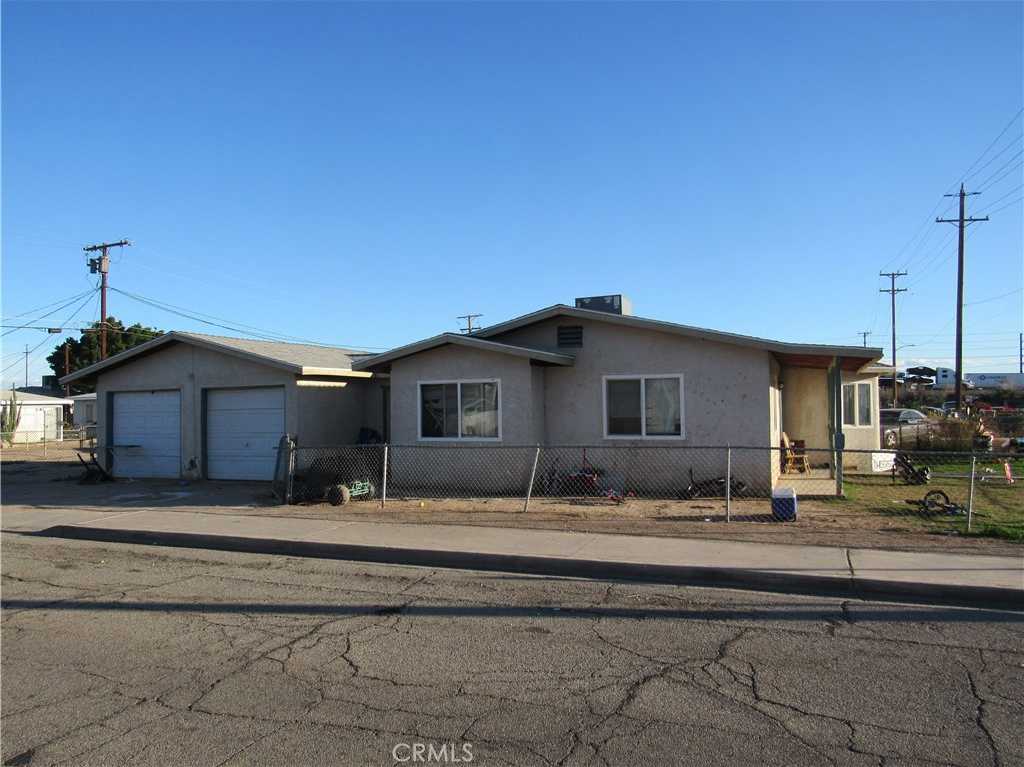 photo 2: 202 S 5th Street, Blythe CA 92225