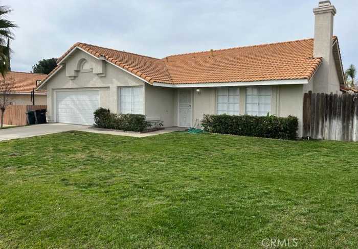 photo 1: 530 S Church Avenue, Rialto CA 92376