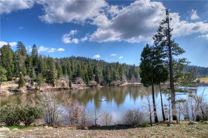 photo 2: 773 Brentwood Drive, Lake Arrowhead CA 92352