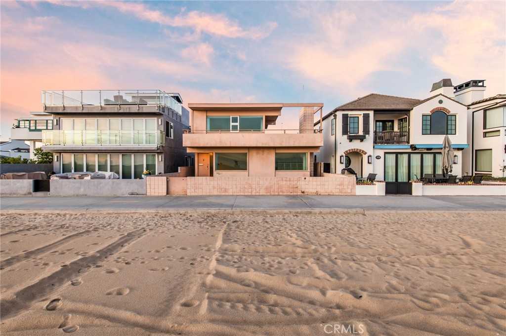 photo 1: 1232 W Oceanfront, Newport Beach CA 92661