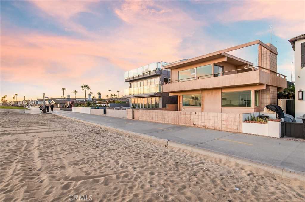 photo 2: 1232 W Oceanfront, Newport Beach CA 92661