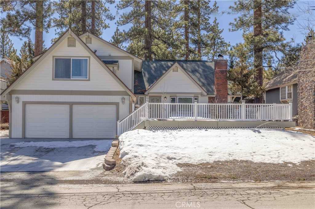 photo 1: 41569 Swan Drive Drive, Big Bear Lake CA 92315