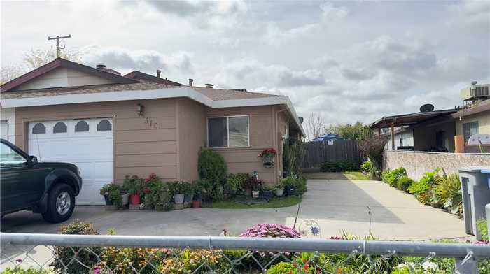 photo 1: 510 Stratford Court, Merced CA 95341