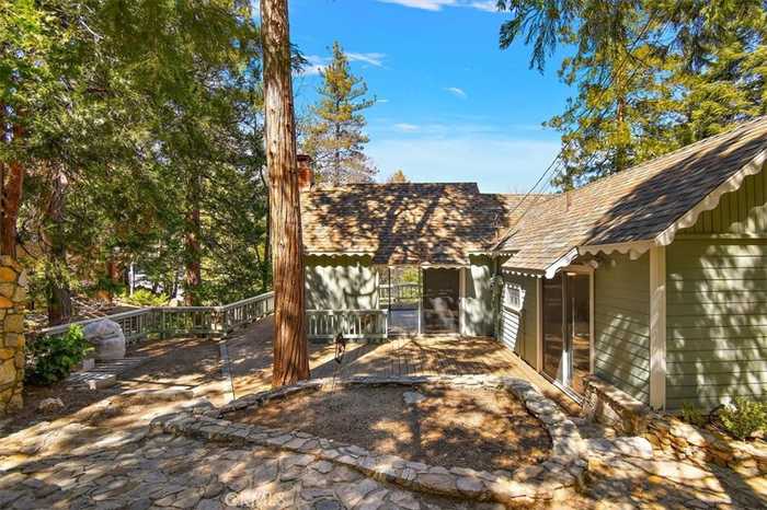 photo 2: 26432 Lake Forest Drive, Twin Peaks CA 92391